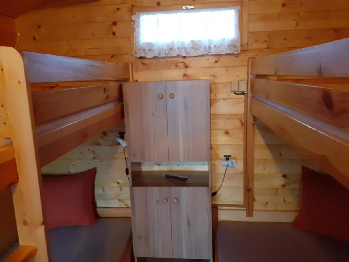 Rozarka - Vyrovicka Prehrada Camping Horní Dunajovice